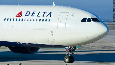 Delta Flight DL275 Diverted to LAX